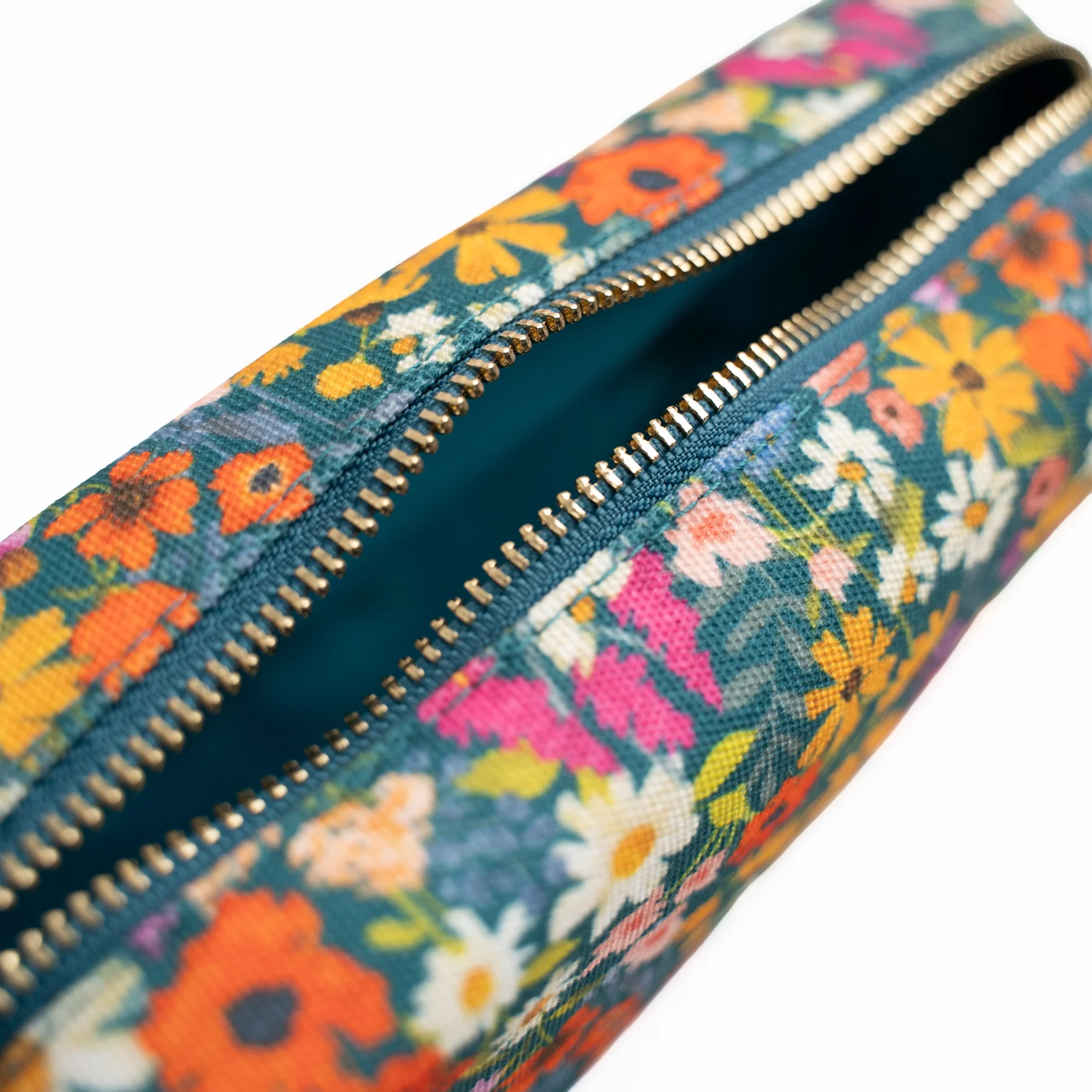Meadow & Vine Boxy Zipper Pouch - Image 7
